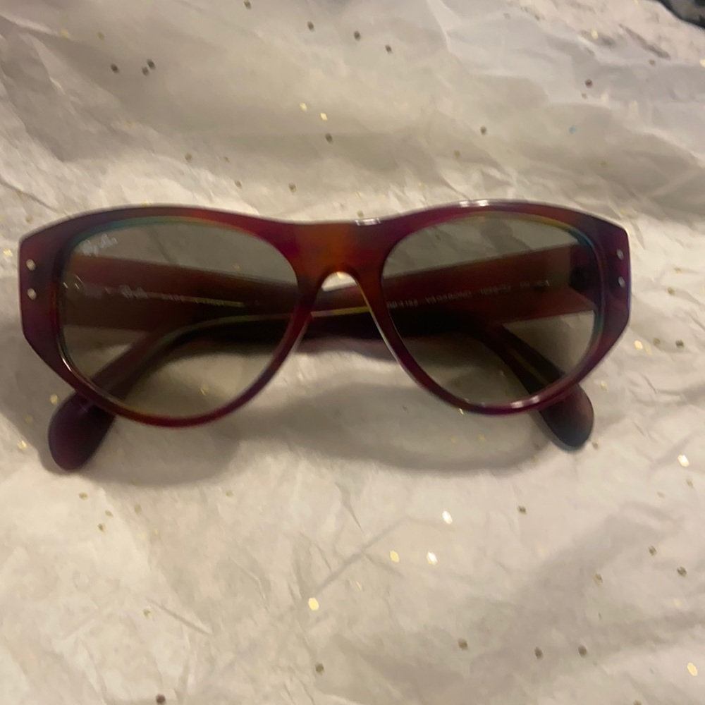 Beautiful Ray-Ban 2 colors